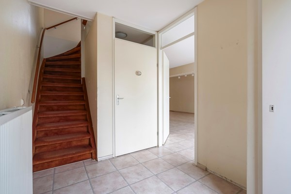 Medium property photo - Marga Klompéstraat 9, 2552 HL Den Haag